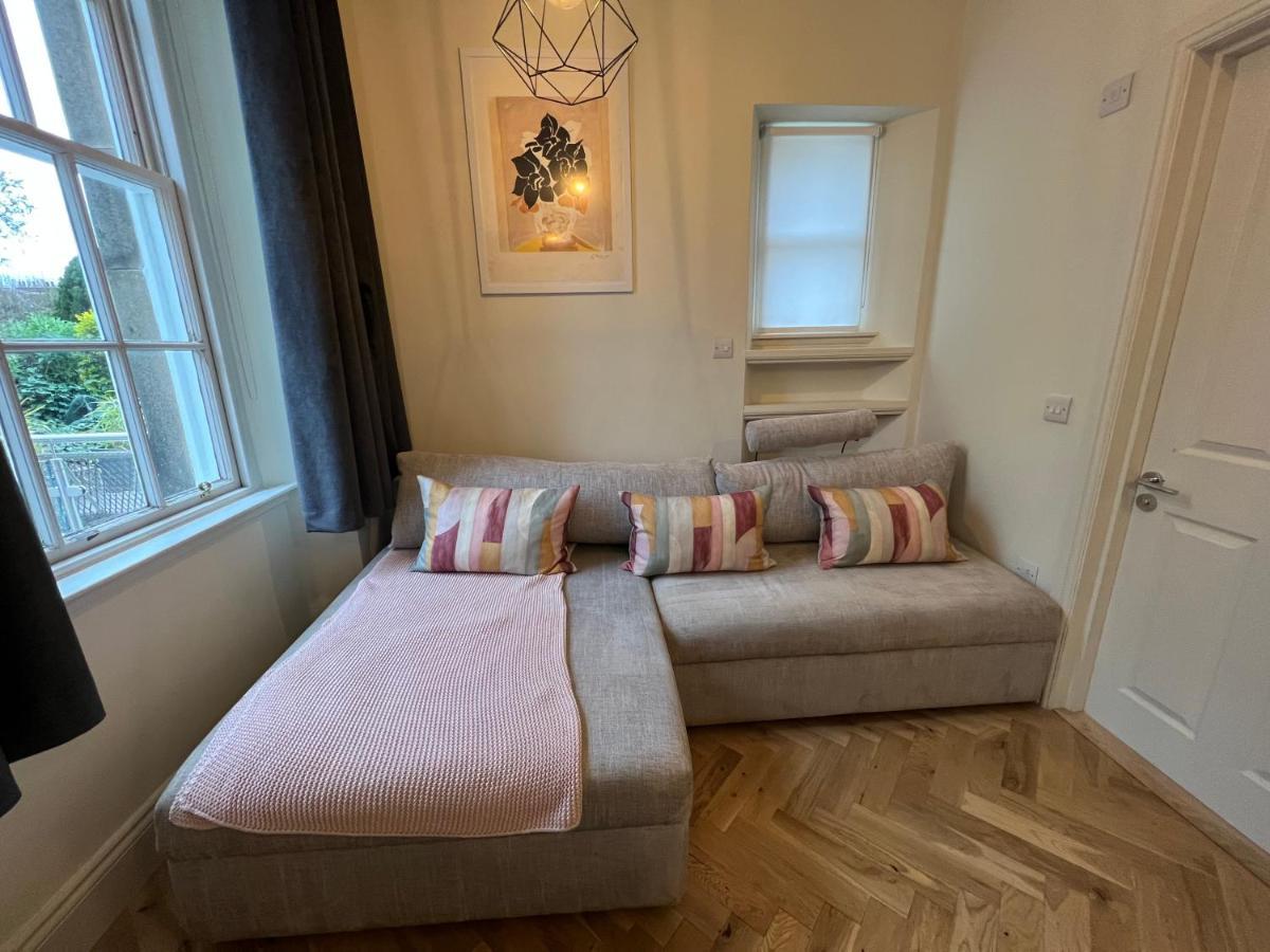 Wm Garden Cottage Единбург Екстериор снимка
