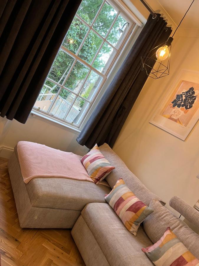 Wm Garden Cottage Единбург Екстериор снимка