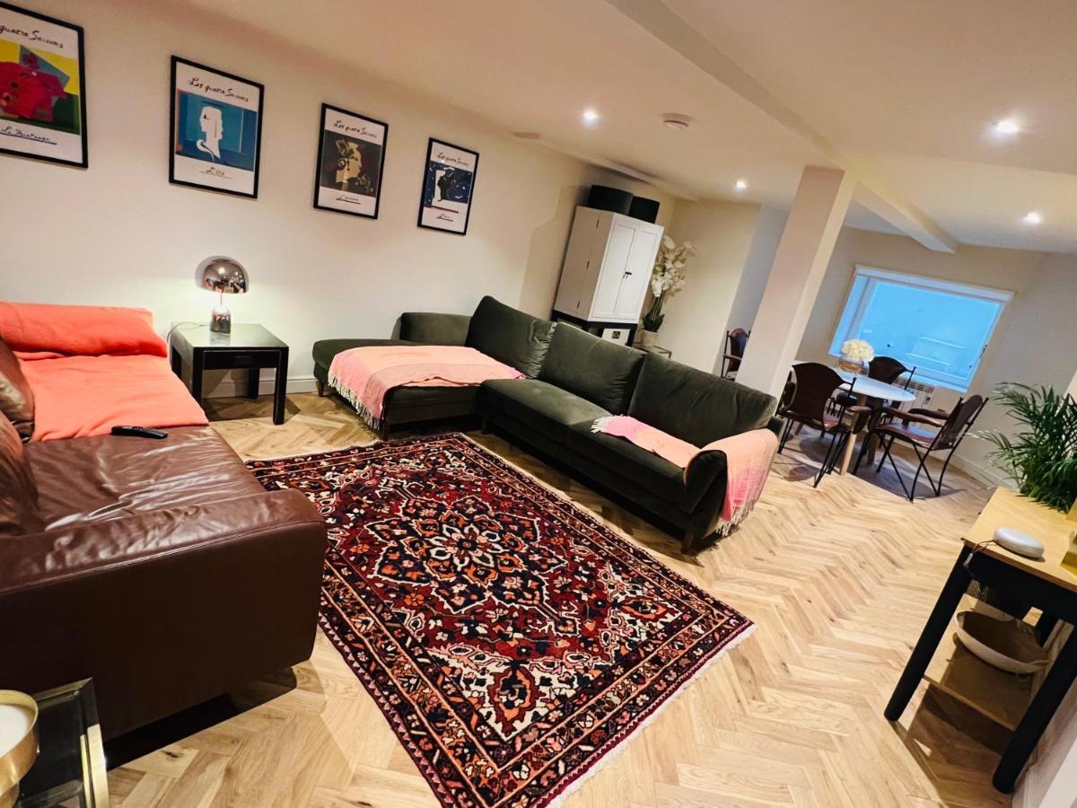 Wm Garden Cottage Единбург Екстериор снимка