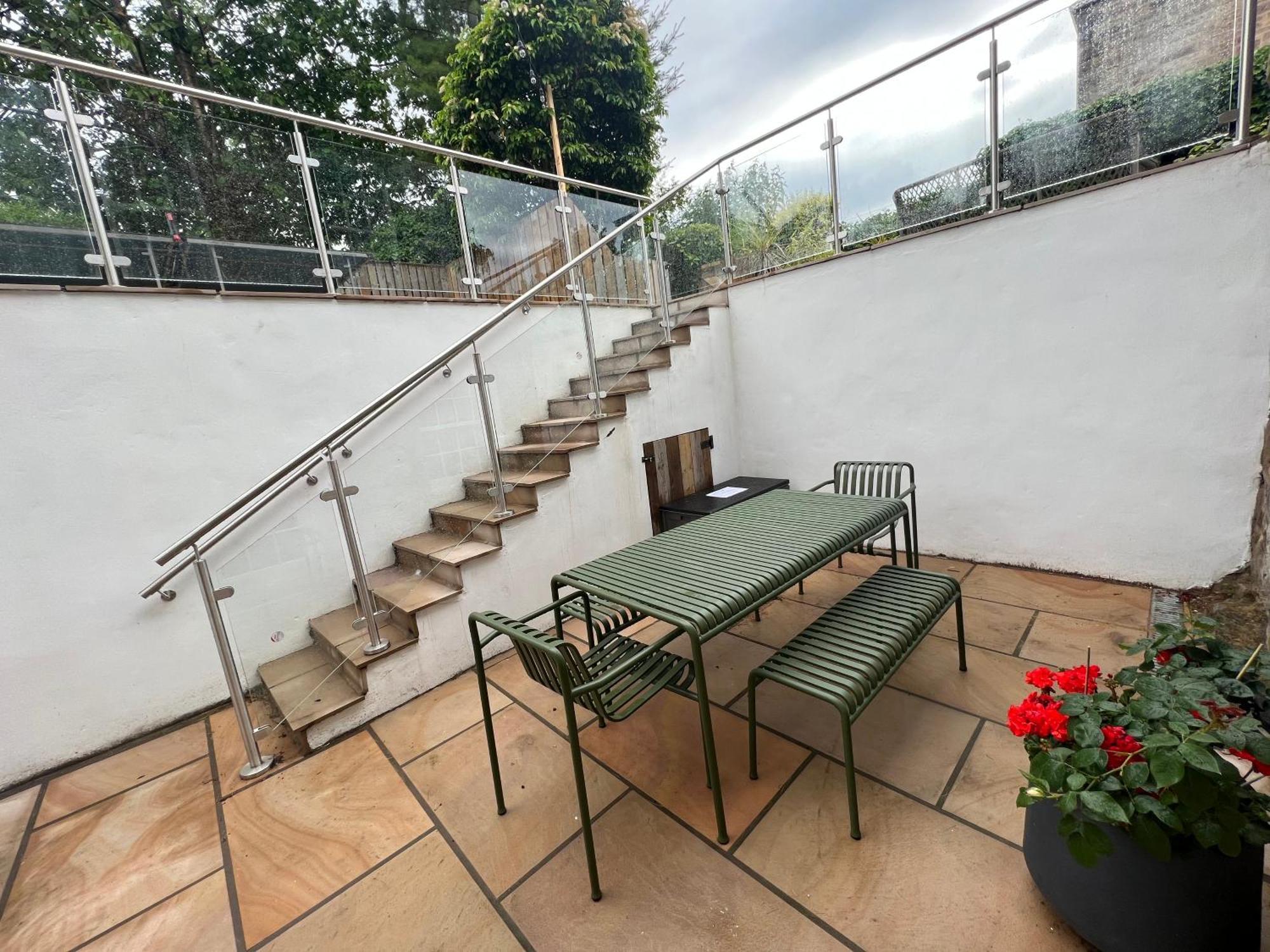 Wm Garden Cottage Единбург Екстериор снимка
